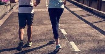 Caldo e rischi per l’attività fisica, l’esperta: “Non esiste fisico immune, occhio ai sintomi neurologici”