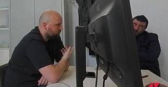 Caso Garlasco, Marco Poggi davanti ai pm: “Mai visti filmati intimi di mia sorella Chiara” – Guarda il video