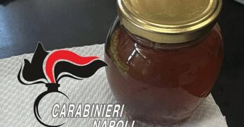 Cos’è il ‘miele da sballo’, l’esperta: “Thc fino al 90%, può causare psicosi e coma”