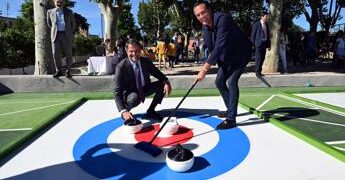 Curling senza ghiaccio al Colosseo: a Colle Oppio lo sport diventa spettacolo e inclusione