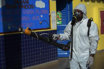 Dengue, stop al nuovo vaccino in Brasile: indagini su due morti e reazioni gravi