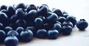 Dieta salvacuore, ecco cosa mangiare per fare il pieno di flavanoli antiossidanti
