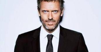 Dottor House, giornalista critica e Hugh Laurie si infuria