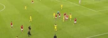 Eriksen, nuovo malore e paura in amichevole: collassa a terra