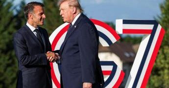 G7, dossier Iran domina il summit. Trump vede Macron: “Venerdì riapre Hormuz”