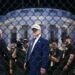 Gli 80 anni di Trump e lo show di arti marziali alla Casa Bianca davanti a 100mila persone