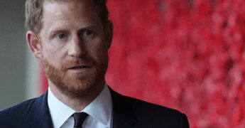 Harry torna a casa con la famiglia, incontrerà William? L’ipotesi e il desiderio