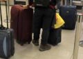 Il senatore Menia e il diverbio con la coppia gay a Fiumicino: “Siate educati”, “Omofobo”
