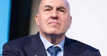 Iran, Crosetto: “Attacchi a basi Usa in Europa? Nulla è precluso, ma evitare di fornire spunti”