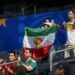 Iran, proteste fuori da stadio e ‘vecchia’ bandiera su spalti ai Mondiali