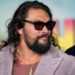 Jason Momoa fa dietrofront, lascia la produzione di ‘Heeldrivers’: cosa è successo