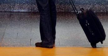 Malattie del viaggiatore, l’esperto: “La probiotica di precisione può salvare la vacanza”