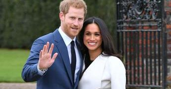 Meghan Markle ‘cuoca’ a Masterchef, a sorpresa… arriva Harry: “Ciao amore mio”