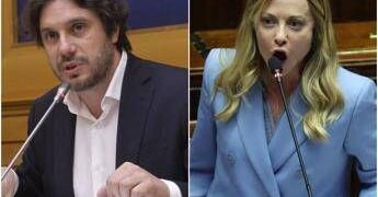 “Meloni indossa ginocchiere”, bufera alla Camera per frase del M5S Silvestri
