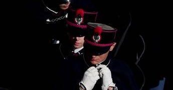 Milano, violenze sessuali per superare esami alla scuola militare Teulié: arrestato un professore