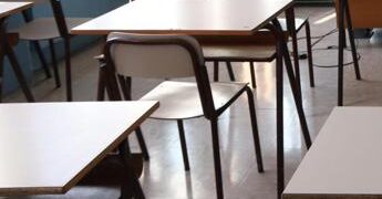 Modena, pistola usata da studente contro prof aveva tappo rosso: “Scherzo per farsi restituire sigarette”