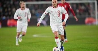 Mondiali, medico Danimarca: “Eriksen di buon umore dopo malore in amichevole”