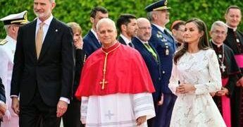 Papa arrivato a Madrid: “Preoccupato per l’Ucraina, va promosso il negoziato”