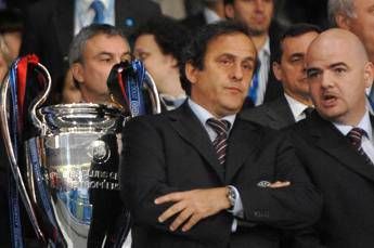 Platini denuncia presidente Fifa Infantino per calunnia e traffico di influenze: cos’è successo