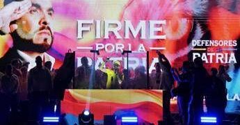 Presidenziali Colombia, in testa il candidato trumpiano dell’estrema destra: Cepeda contesta i risultati