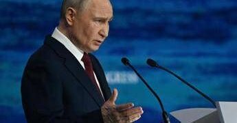 Putin dice no: “Incontro con Zelensky ora non ha senso”. Il leader di Kiev: “Ha scelto la guerra”