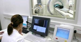Radiologi: “Tac total body nei soggetti sani? Ecco perché non è prevenzione”