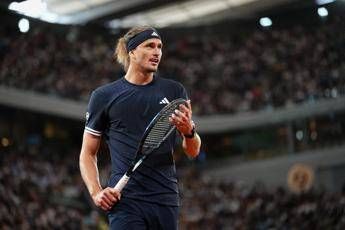 Roland Garros, Russell Crowe tifa Zverev: “Forza Sascha”