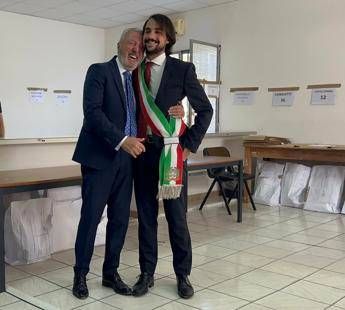 Sindaco Agrigento, l’abbraccio tra l’uscente Miccichè e Sodano