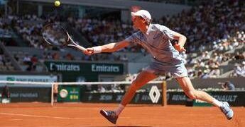 Sinner, Williams ‘risponde’ ad Agassi: il botta e risposta su Jannik