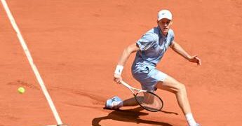Sinner in vetta per 76esima settimana, 8 italiani in top 100 Atp