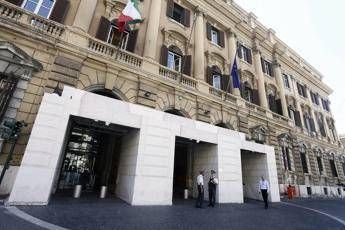 Statali, Bozzanca (Fp Cgil): “Domani verso rinnovo in tempi record per 190mila dipendenti, + 160 euro in busta paga”