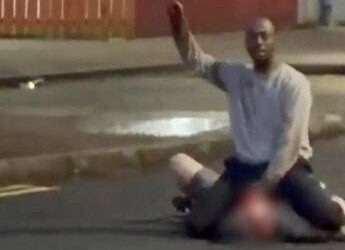 Tenta di decapitare un uomo in strada, choc a Belfast
