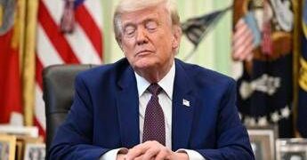 Trump: “Accordo con Iran possibile entro il weekend”. La Camera vota per stop alla guerra