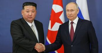 Ucraina-Russia, Zelensky: “Putin vuole 30mila soldati nordcoreani”