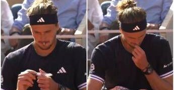 Zverev, pausa insulina contro Cobolli in finale Roland Garros