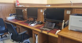 Alla Camera prende fuoco il notebook di un giornalista, fumo in sala stampa e vigili del fuoco in azione
