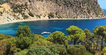 Cameriere italiano morto a Ibiza, corpo trovato nelle acque del porto