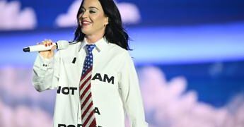 Casa Bianca usa ‘Firework’ in un video su attacchi militari, Katy Perry: “Mia musica non celebra guerra”