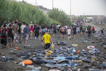 Ceuta, Ue difende Schengen: “Migranti non arriveranno in Spagna”