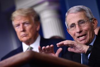 Covid Usa, Fauci si avvale del quinto emendamento: “Non rispondo”. Trump: “Sue idee folli”