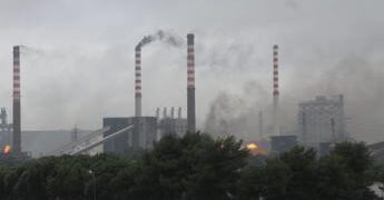 Ex Ilva, Corte Appello Milano: “Deve chiudere entro 90 giorni per amianto e polveri sottili”