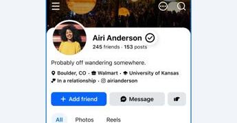Facebook, arriva il feed video a schermo intero in stile TikTok