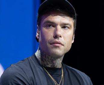 Fedez ricoverato, rapper trasferito all’ospedale Humanitas