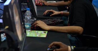 Iss: “Per oltre 1 studente su 6 comportamenti a rischio tra social, gaming e gioco d’azzardo”