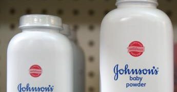 Johnson & Johnson offre 5,5 miliardi di dollari per risolvere le cause sul talco