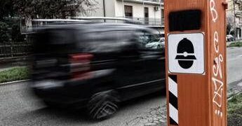La ‘mossa del canguro’ per eludere gli autovelox, così evitano le multe