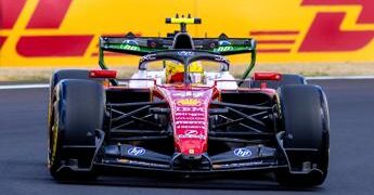 Le Ferrari volano nelle libere del Gp d’Ungheria, Hamilton davanti a Leclerc nella seconda sessione