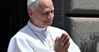 Medio Oriente, Papa: “Sospendere attacchi e riaprire spazi di dialogo per pace tanto desiderata”