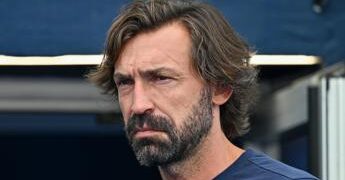 Pirlo e il caso Russia, Malagò valuta e il Codacons vuole un’indagine