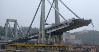 Ponte Morandi, 8 anni fa il crollo con 43 morti: Genova ricorda le vittime